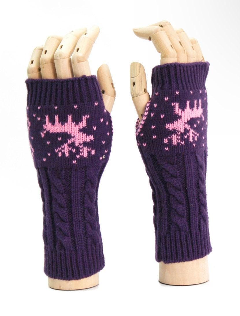 Christmas fingerless gloves